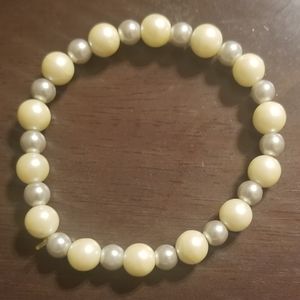 2/$20 VTG Faux White Pearl Silver Stretch Bracelet